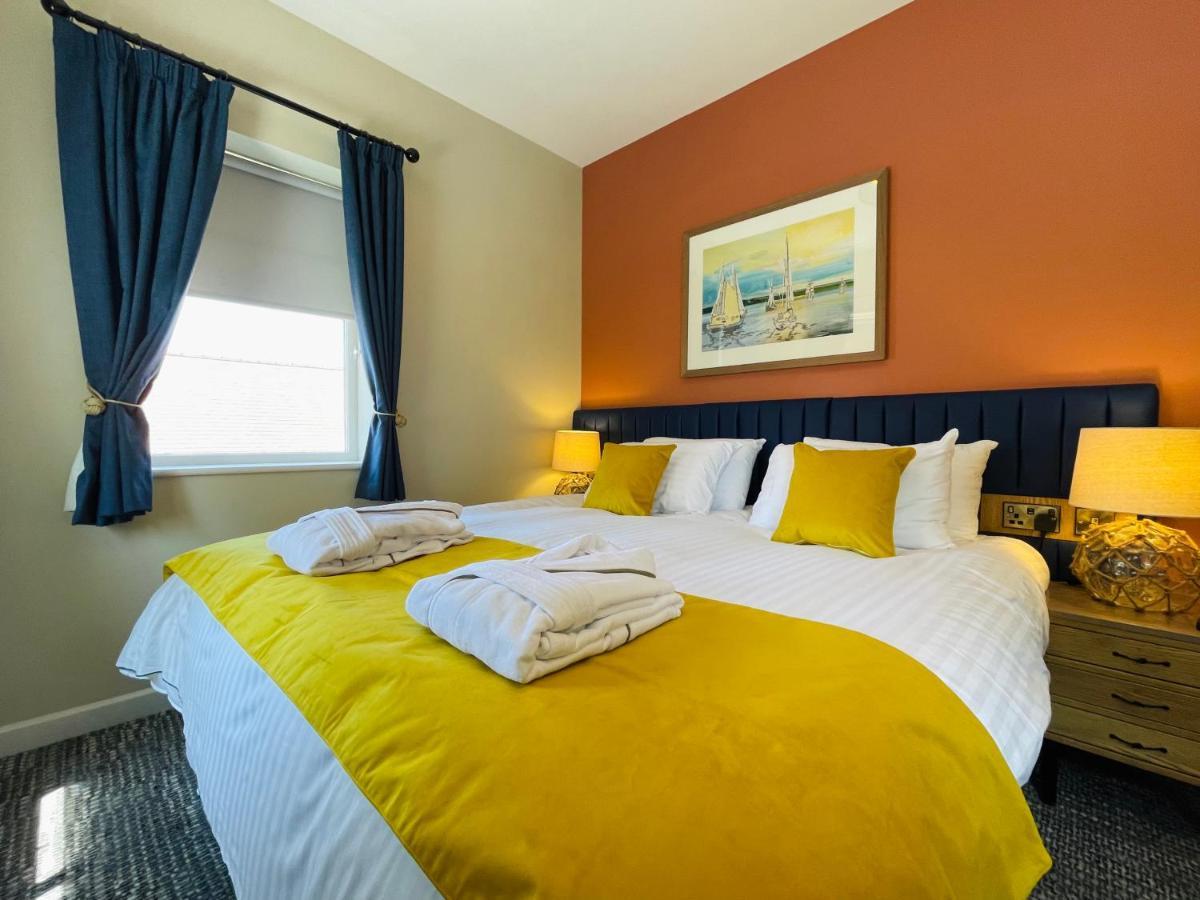 Rooms At Haslar Marina 戈斯波特 外观 照片