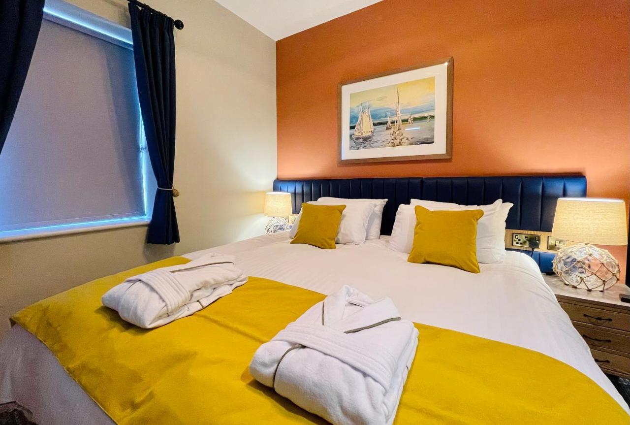 Rooms At Haslar Marina 戈斯波特 外观 照片