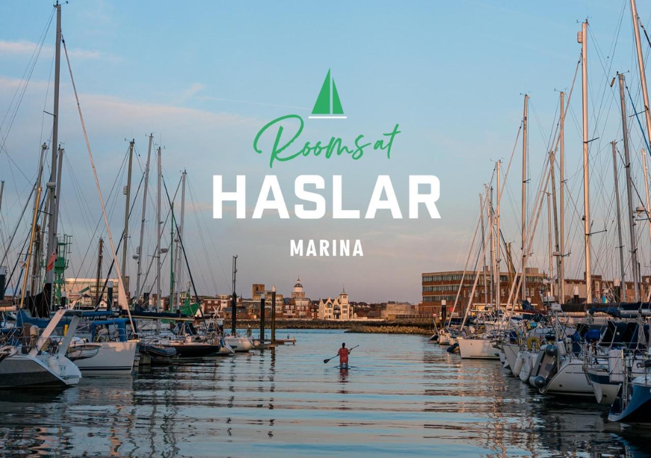 Rooms At Haslar Marina 戈斯波特 外观 照片